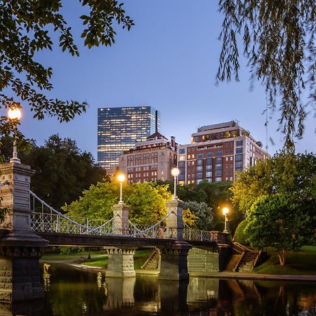 Hotel The Newbury Boston Exterior foto The Public Garden